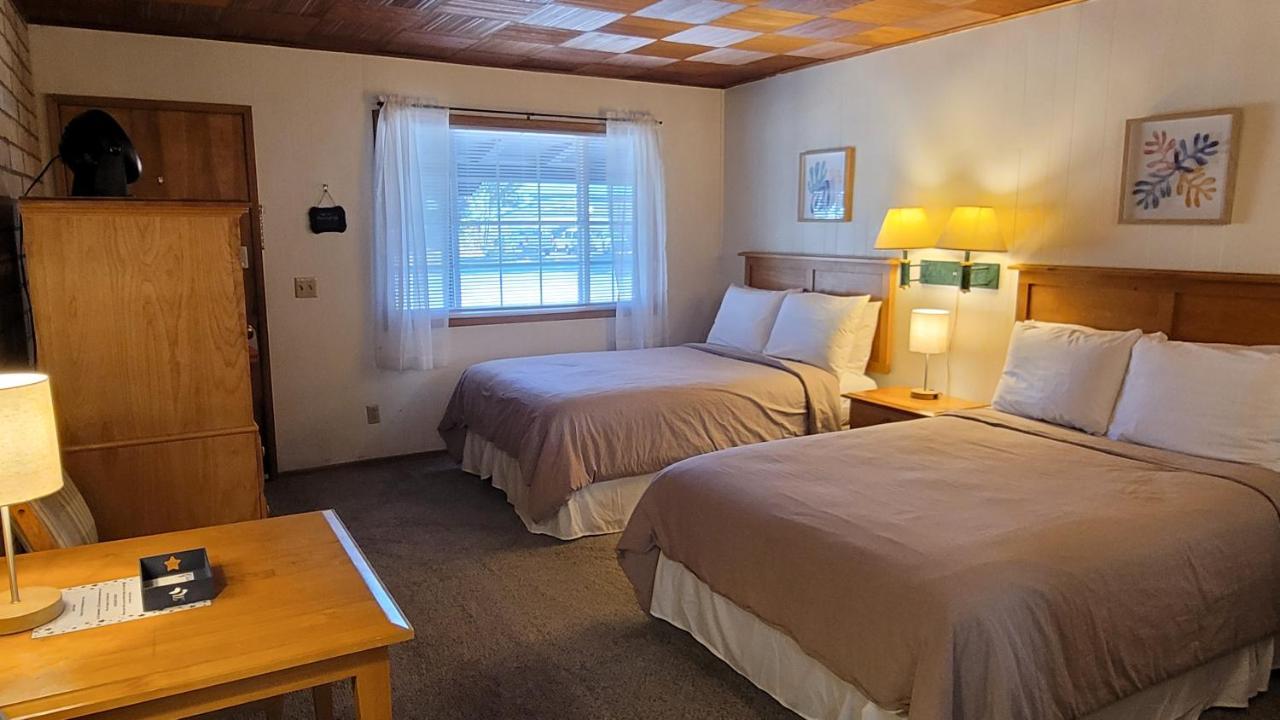 Moonlight Resort Suites & Sleeps Hoodsport Ngoại thất bức ảnh